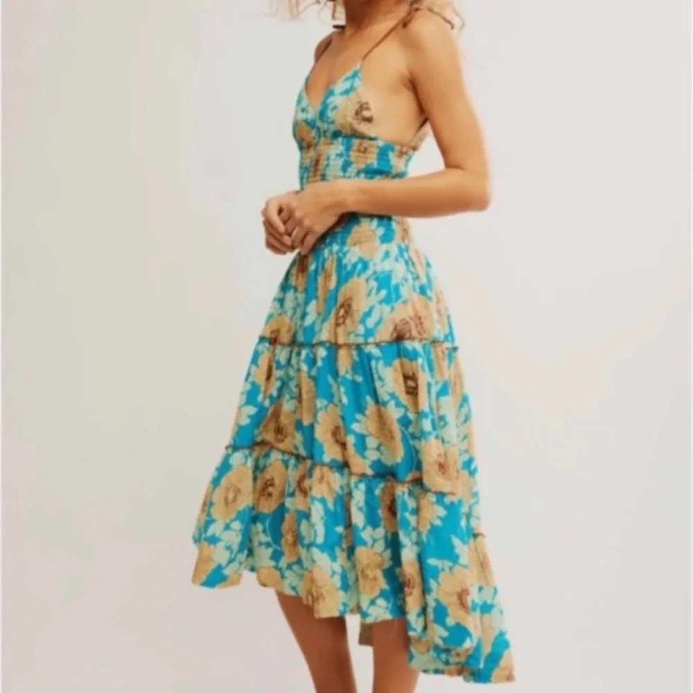 Free People NWT‎ Adriel Tie Strap Tiered Hawaiian Ocean Combo Midi Dress Size M